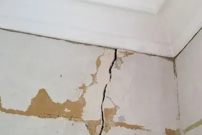 cracked wall repair Brisbane
