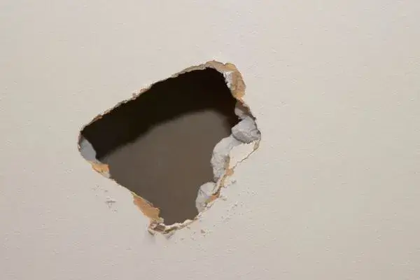 hole in wall repairs Brisbane